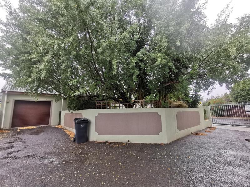 To Let 3 Bedroom Property for Rent in Strand Western Cape